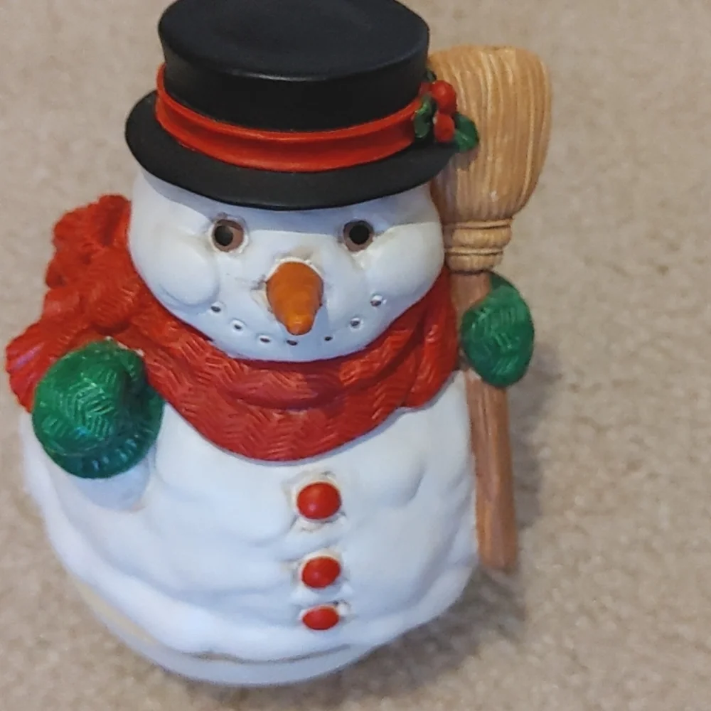 Rare San Francisco music box Co. Musical snowman, Mislabled.. Collectable